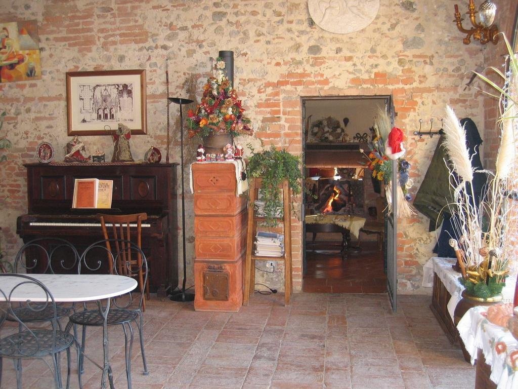 Il Canto Del Sole Monteroni dʼArbia Εξωτερικό φωτογραφία